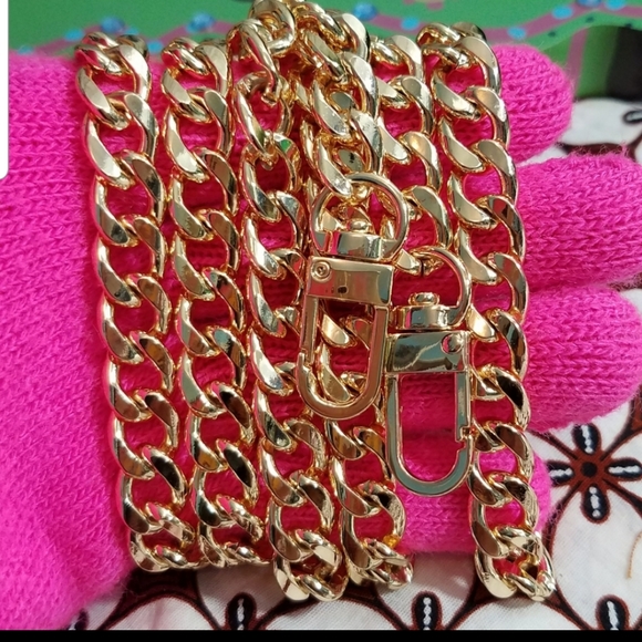 Crossbody Gold Chain replacements, D Rings Rivets - Picture 3 of 4